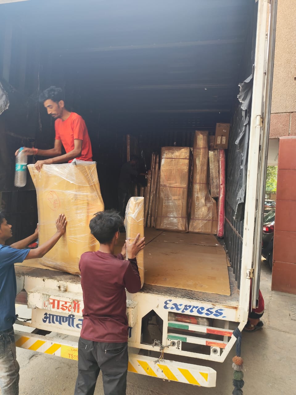Relocation Express Packers and Movers - About Us